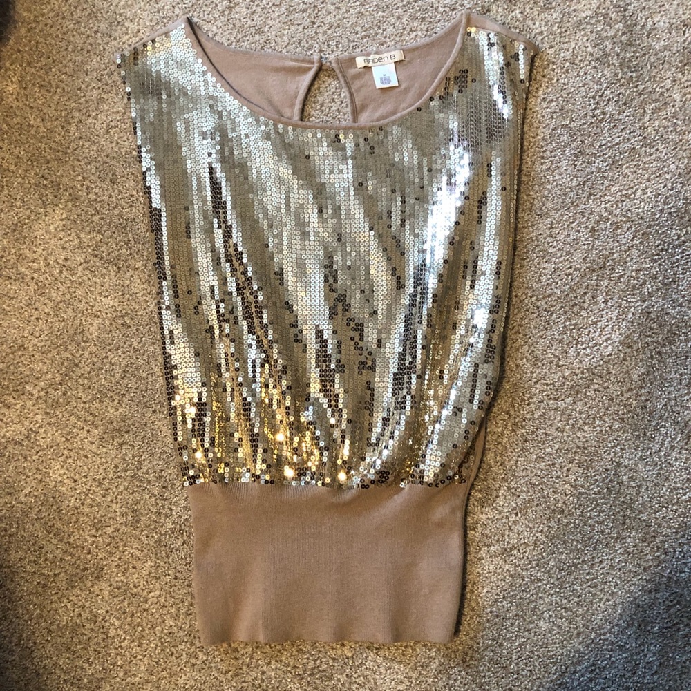 Arden B top.